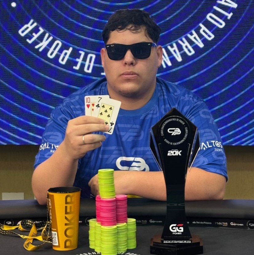 TODO MUNDO ESPERA ALGUMA COISA DE UM SÁBADO A NOITE