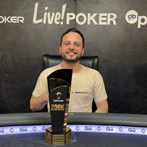 RHUAN ALCANÇA O TOPO NO FIM DA ESCALADA